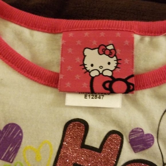 NWT Hello Kitty Long Sleeve Hearts & Sparkles Tee - Picture 3 of 5